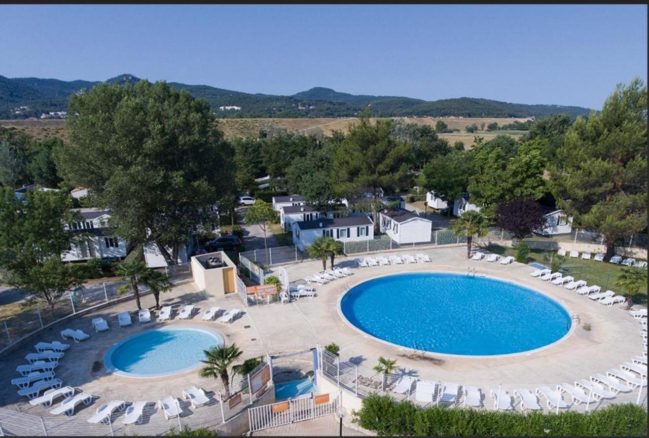 Camping Domaine Des Iscles La Roque d'Antheron Bagian luar foto